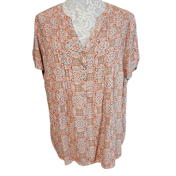 Sara Michelle Tops - Sara Michelle 2X Pink Blue Tan Paisley Print V Neck Button Front Tunic Top